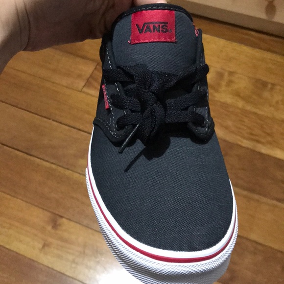 Vans - Picture 4 of 6